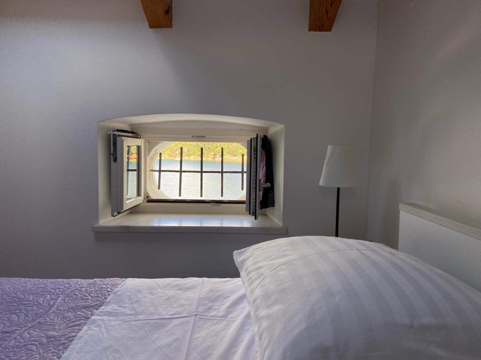 Bed And Breakfast Palac Valun Extérieur photo